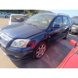 toyota avensis berlina (t25) del año 2004