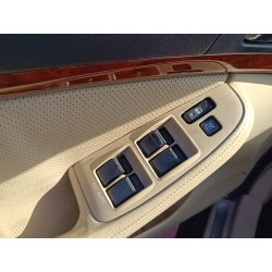 toyota avensis berlina (t25) del año 2004