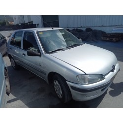 peugeot 106 (s2) del año 2002