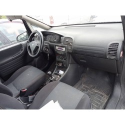 opel zafira a del año 2000