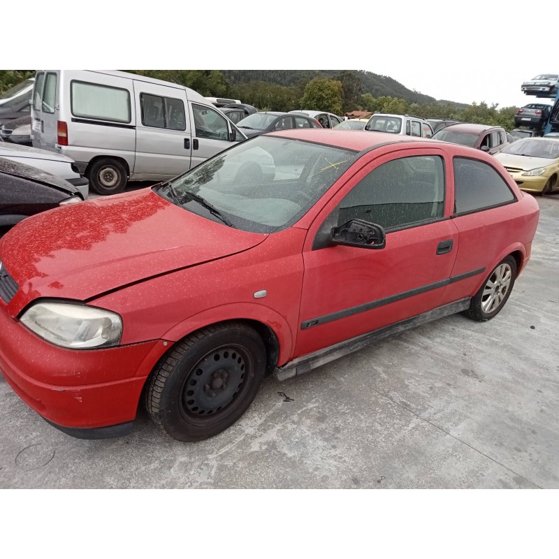 opel astra g berlina del año 2001
