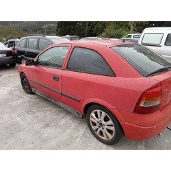 opel astra g berlina del año 2001