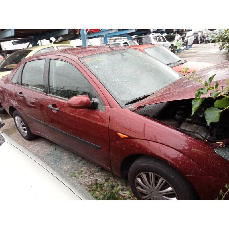 ford focus berlina (cak) del año 2000