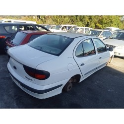 renault megane i classic (la0) del año 1996