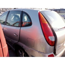 nissan almera tino (v10m) del año 2000