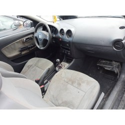 seat ibiza (6l1) del año 2003