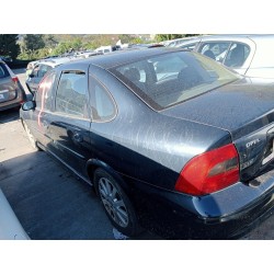 opel vectra b berlina del año 2001