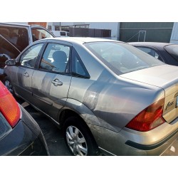 ford focus berlina (cak) del año 2004