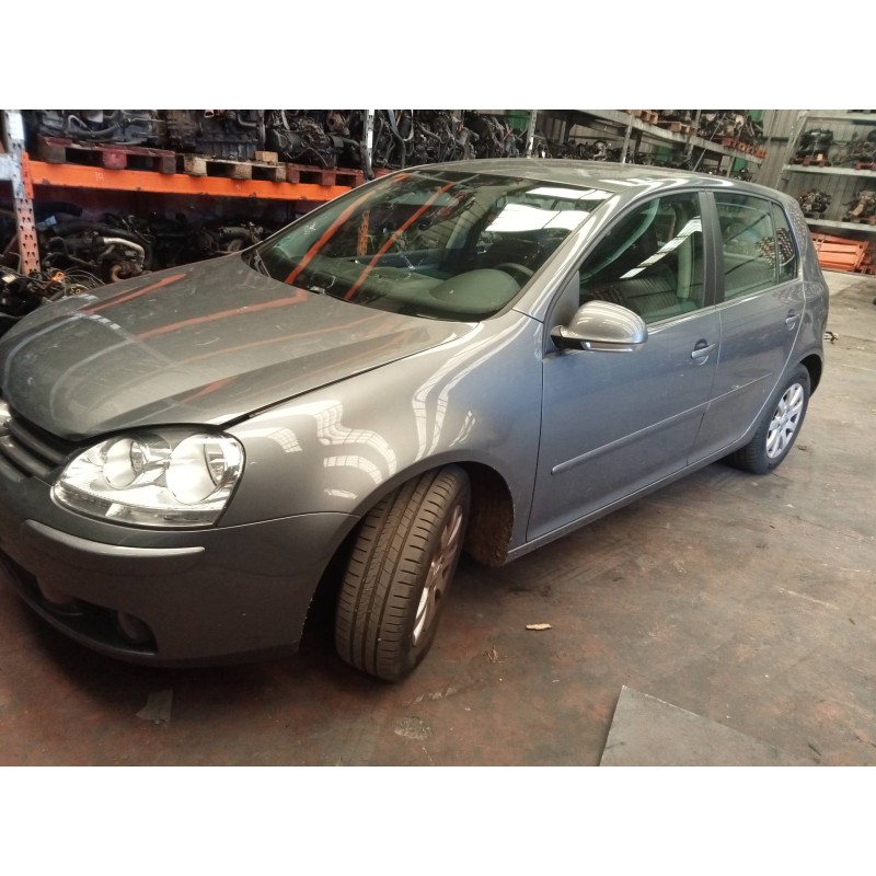 volkswagen golf v berlina (1k1) del año 2007
