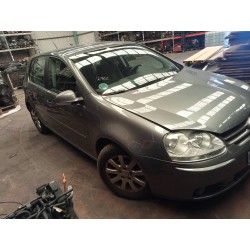 volkswagen golf v berlina (1k1) del año 2007