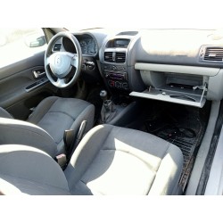 renault clio ii fase ii (b/cb0) del año 2001