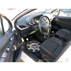 peugeot 207 del año 2014
