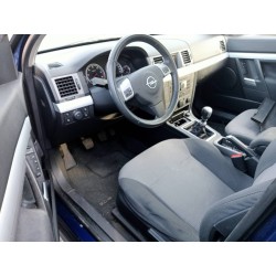 opel vectra c berlina del año 2004