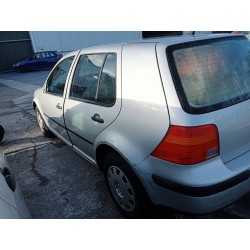 volkswagen golf iv berlina (1j1) del año 2001