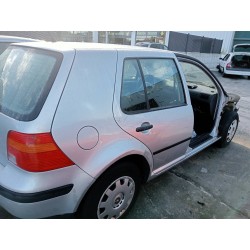 volkswagen golf iv berlina (1j1) del año 2001