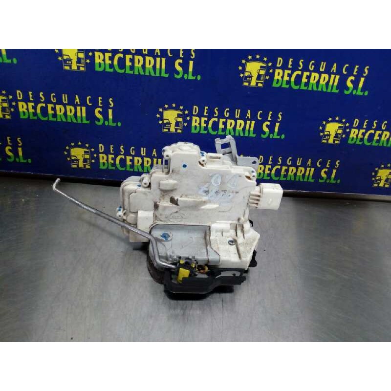 Recambio de cerradura puerta delantera derecha para audi a4 berlina (8e) 3.0 tdi quattro (171kw) referencia OEM IAM Recambio de cerradura puerta delantera derecha para audi a4 berlina (8e) 3.0 tdi quattro (171kw) referencia OEM IAM