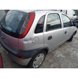 opel corsa c del año 2003