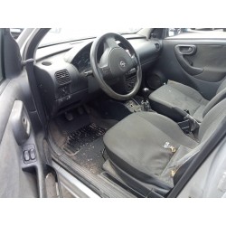 opel corsa c del año 2003