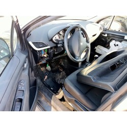 peugeot 207 sw del año 2011