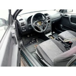 opel astra g berlina del año 1998