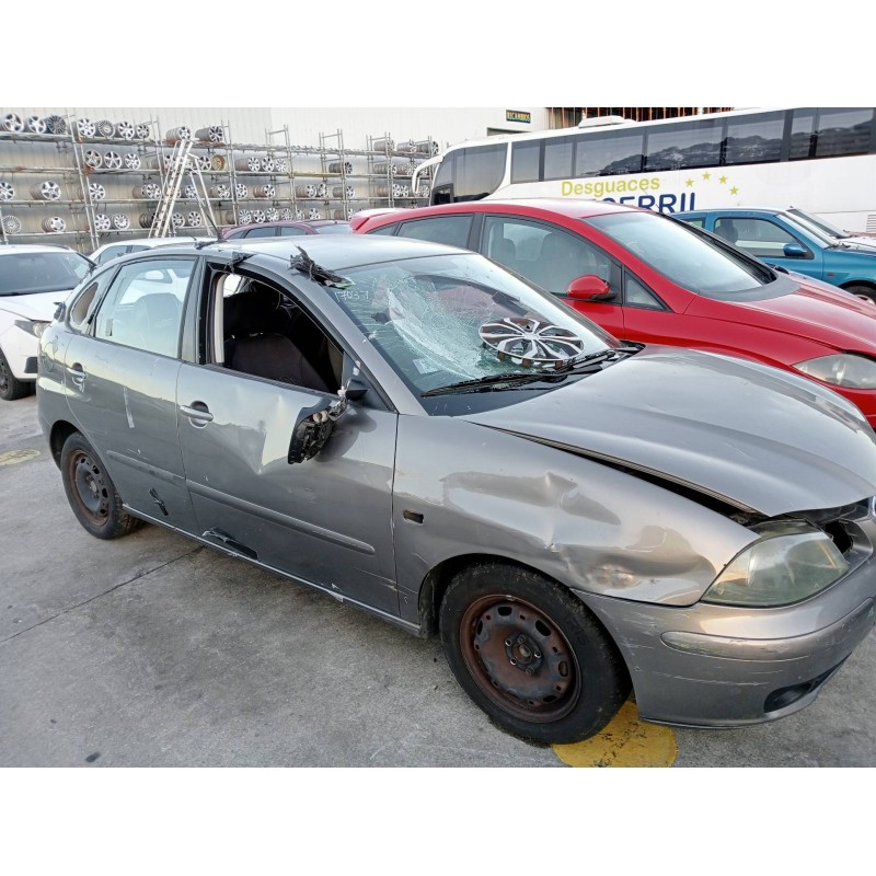seat ibiza (6l1) del año 2003