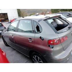 seat ibiza (6l1) del año 2003
