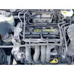 ford focus berlina (cak) del año 2001