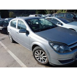opel astra h berlina del año 2005