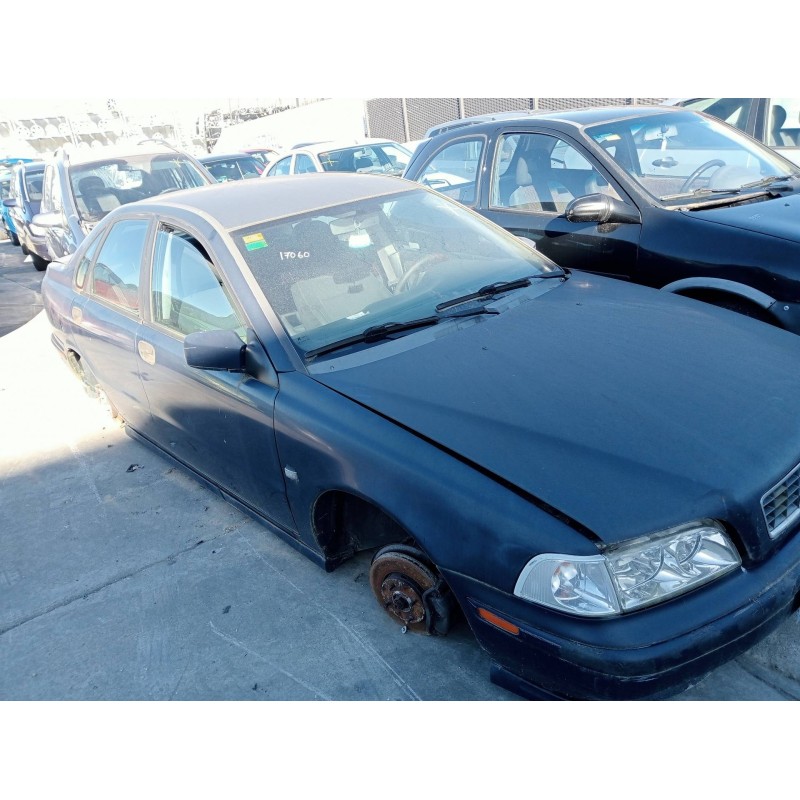 volvo s40 berlina del año 2000