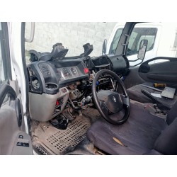 renault maxity del año 2008