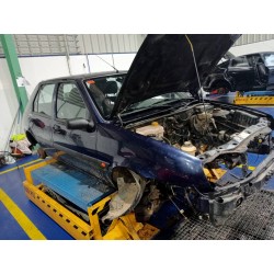 ford fiesta berlina (dx) del año 2001
