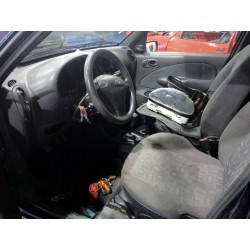ford fiesta berlina (dx) del año 2001