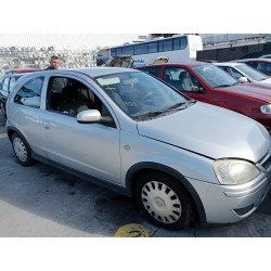 opel corsa c del año 2004