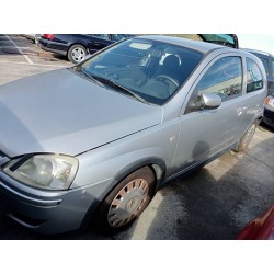 opel corsa c del año 2004