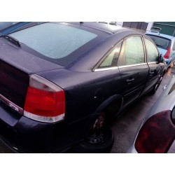 opel vectra c berlina del año 2004