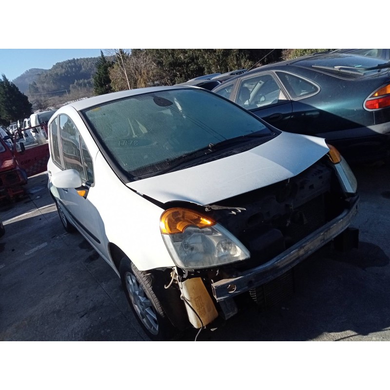 renault modus del año 2004