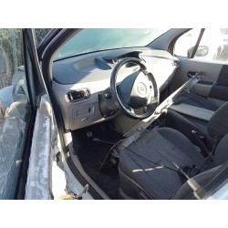 renault modus del año 2004