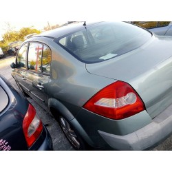 renault megane ii classic berlina del año 2004