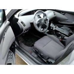 nissan primera berlina (p12) del año 2002