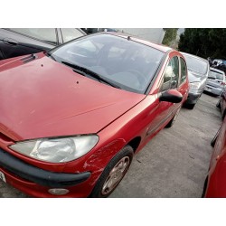 peugeot 206 berlina del año 2001