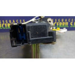 Recambio de cerradura puerta trasera derecha para hyundai accent (lc) crdi gl referencia OEM IAM 8142025030  