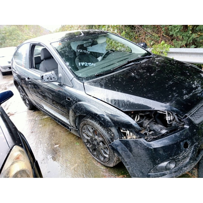 ford focus berlina (cap) del año 2005