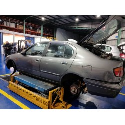 nissan primera berlina (p11) del año 1999