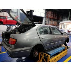 nissan primera berlina (p11) del año 1999