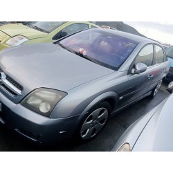 opel vectra c berlina del año 2003