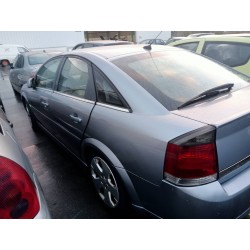opel vectra c berlina del año 2003