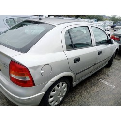 opel astra g berlina del año 1998