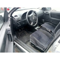 opel astra g berlina del año 1998