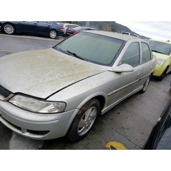 opel vectra b berlina del año 1997