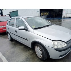 opel corsa c del año 2001